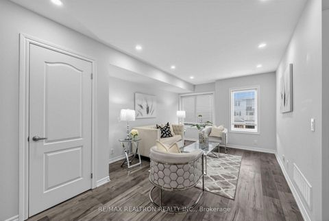 Photo 2 at 35 - 2500 Hill Rise Court, Windfields, Oshawa