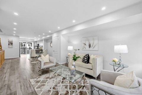 Photo 4 at 35 - 2500 Hill Rise Court, Windfields, Oshawa