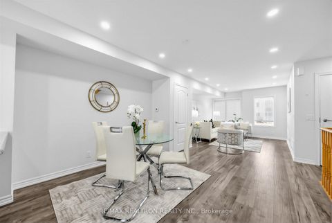 Photo 7 at 35 - 2500 Hill Rise Court, Windfields, Oshawa