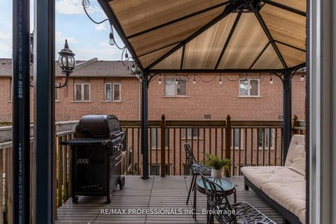 Photo 13 at 105 Harbourview Crescent, Mimico, Toronto