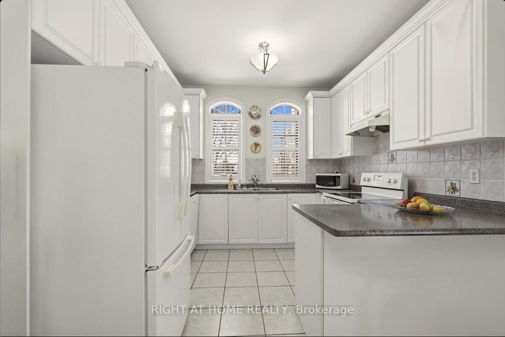 Photo 23 at 108 Saint Francis Avenue, Vellore Village, Vaughan