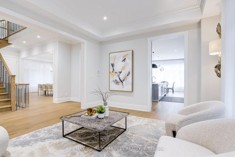 Photo 6 at 9 Casavant Court, Patterson, Vaughan