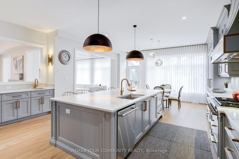 Photo 9 at 9 Casavant Court, Patterson, Vaughan