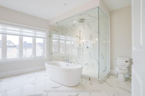 Photo 28 at 9 Casavant Court, Patterson, Vaughan