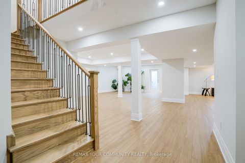 Photo 39 at 9 Casavant Court, Patterson, Vaughan