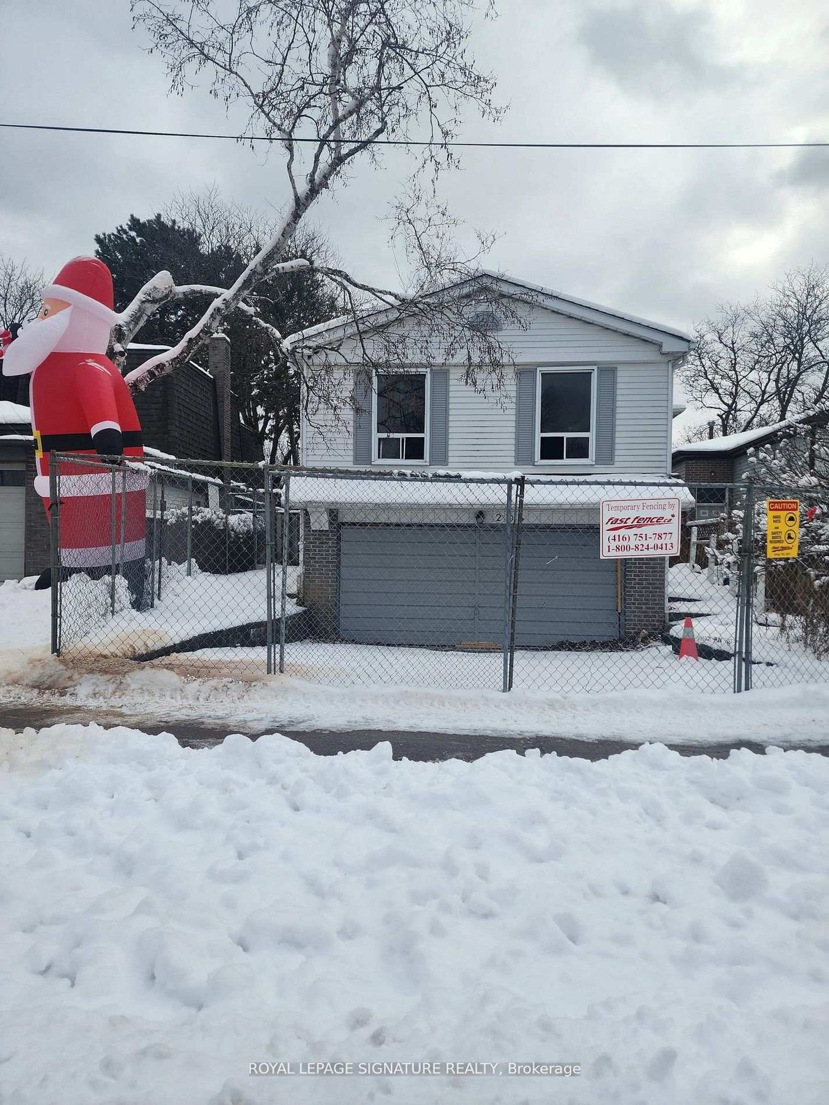 29 Lillooet Crescent, North Richvale, Richmond Hill photo number 2