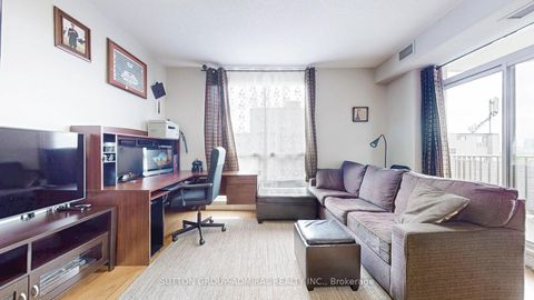 Photo 8 at 707 - 4200 Bathurst Street, Clanton Park, Toronto
