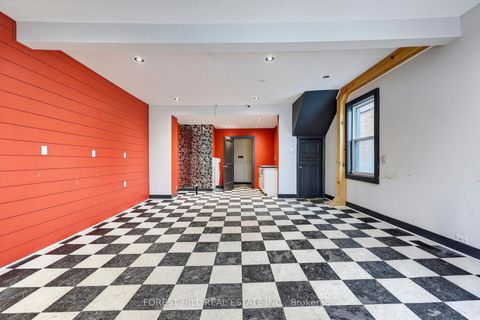 Photo 7 at 89 Toronto Street, City Centre, Barrie