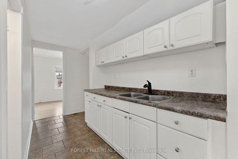 Photo 20 at 89 Toronto Street, City Centre, Barrie