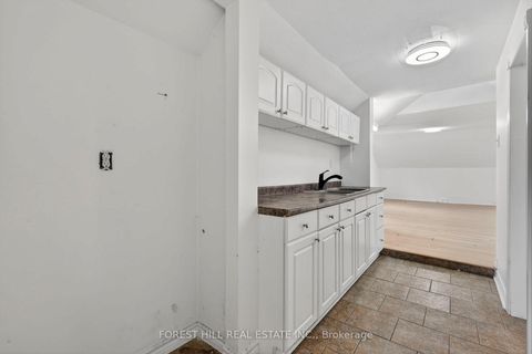 Photo 21 at 89 Toronto Street, City Centre, Barrie