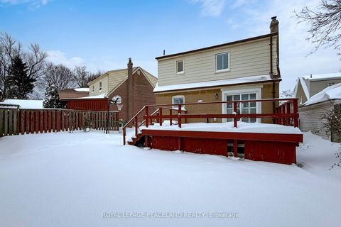 Photo 32 at 29 Rosita Crescent, Birchmount, Toronto