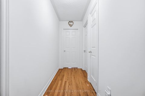 Photo 15 at 67 Macbride Crescent, Maple, Vaughan