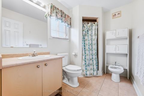 Photo 19 at 67 Macbride Crescent, Maple, Vaughan