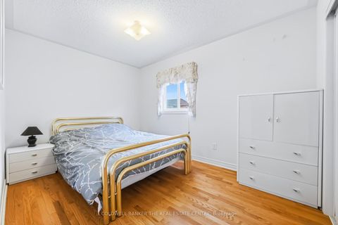 Photo 20 at 67 Macbride Crescent, Maple, Vaughan