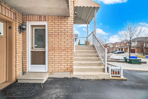 Photo 22 at 67 Macbride Crescent, Maple, Vaughan