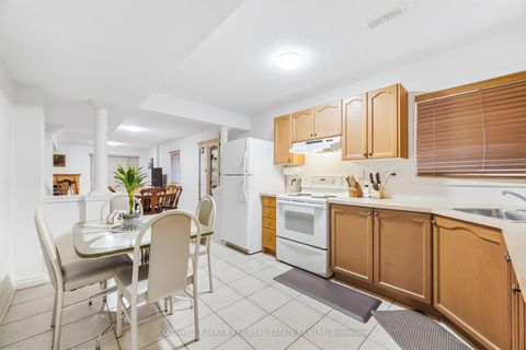 Photo 24 at 67 Macbride Crescent, Maple, Vaughan