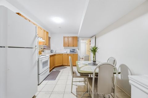 Photo 25 at 67 Macbride Crescent, Maple, Vaughan