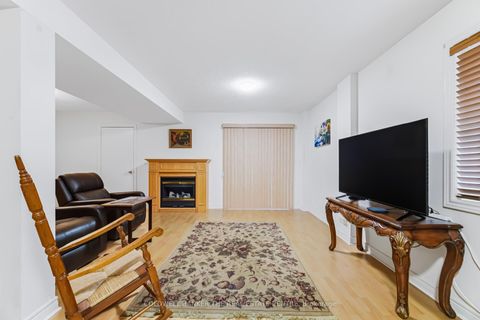 Photo 28 at 67 Macbride Crescent, Maple, Vaughan