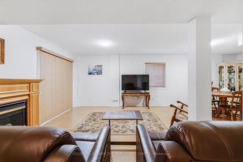 Photo 30 at 67 Macbride Crescent, Maple, Vaughan