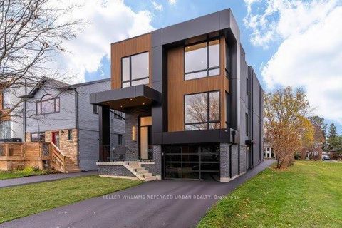 Photo 1 at 33 Twelfth Street, New Toronto, Toronto