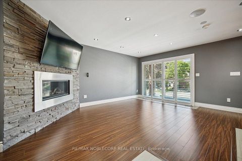 Photo 5 at 77 Crayford Drive, Steeles, Toronto