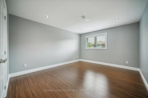 Photo 17 at 77 Crayford Drive, Steeles, Toronto