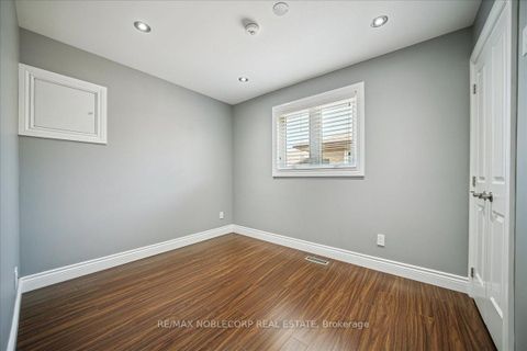 Photo 18 at 77 Crayford Drive, Steeles, Toronto