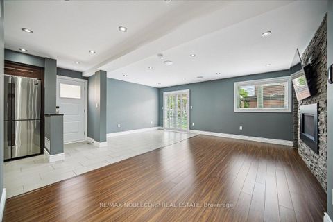 Photo 29 at 77 Crayford Drive, Steeles, Toronto