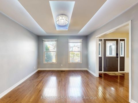 Photo 4 at 952 Peggoty Circle, Eastdale, Oshawa