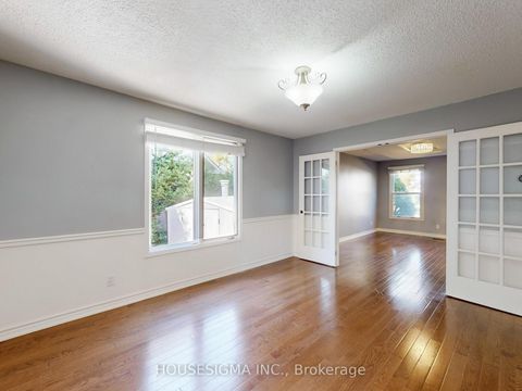 Photo 6 at 952 Peggoty Circle, Eastdale, Oshawa