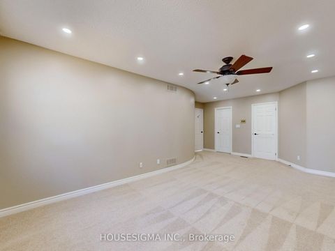 Photo 19 at 952 Peggoty Circle, Eastdale, Oshawa