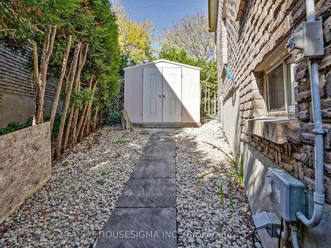 Photo 40 at 952 Peggoty Circle, Eastdale, Oshawa