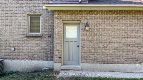 Photo 42 at 952 Peggoty Circle, Eastdale, Oshawa