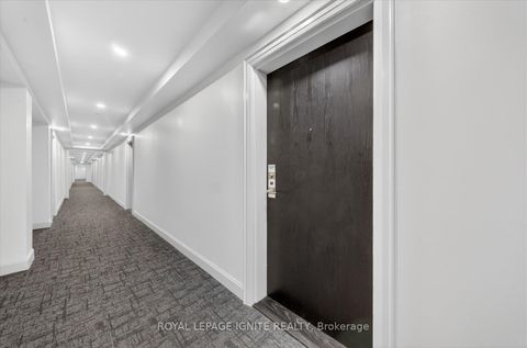 Photo 4 at 323 - 50 Lakebreeze Drive, Newcastle, Clarington