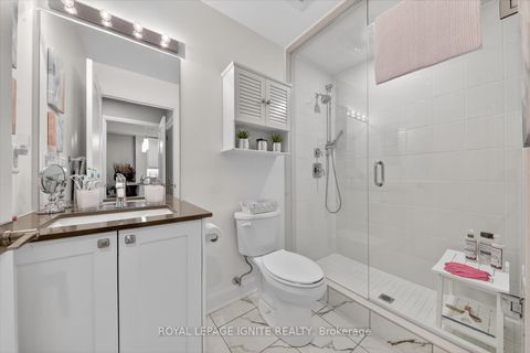 Photo 18 at 323 - 50 Lakebreeze Drive, Newcastle, Clarington