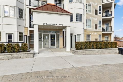 Photo 21 at 323 - 50 Lakebreeze Drive, Newcastle, Clarington