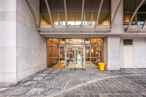 Photo 2 at 1803 - 750 Bay Street, Bay Street Corridor, Toronto