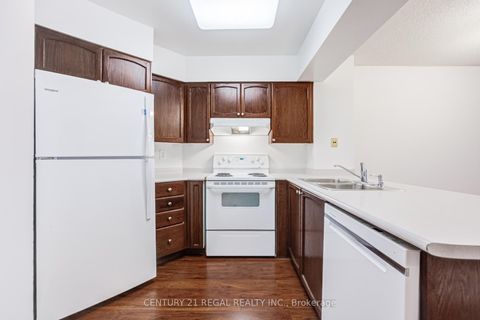 Photo 12 at 1803 - 750 Bay Street, Bay Street Corridor, Toronto