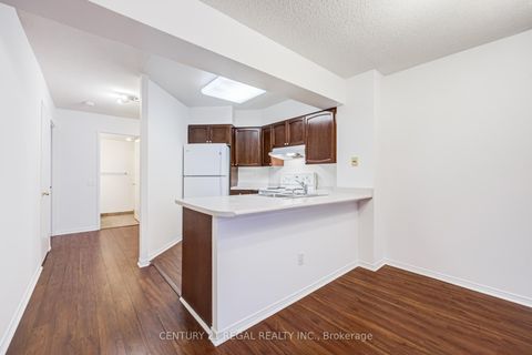 Photo 15 at 1803 - 750 Bay Street, Bay Street Corridor, Toronto