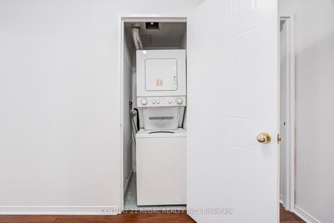 Photo 28 at 1803 - 750 Bay Street, Bay Street Corridor, Toronto