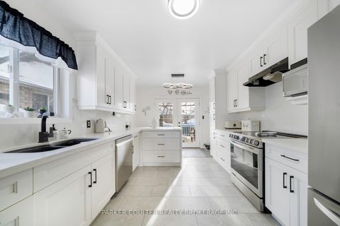 Photo 8 at 92 Snowy Owl Crescent, Little Lake, Barrie