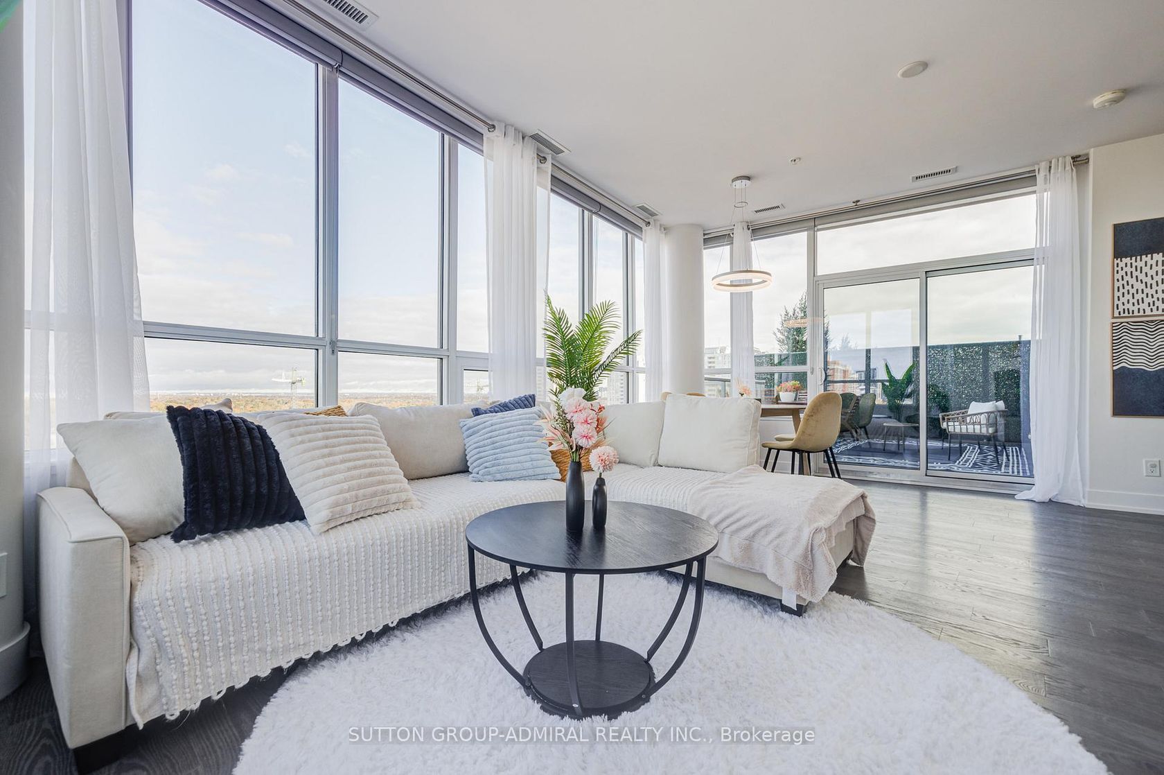 912 - 7 Kenaston Gardens, Bayview Village, Toronto 2