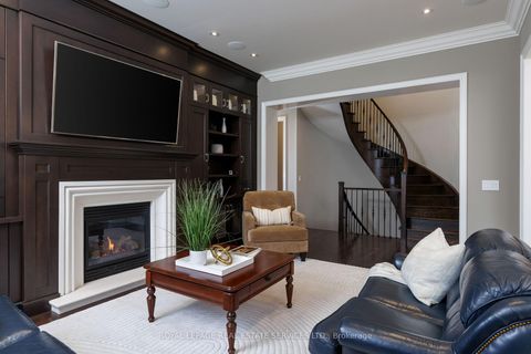 Photo 14 at 68 Annsleywood Court, Kleinburg, Vaughan