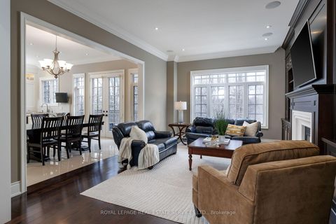 Photo 15 at 68 Annsleywood Court, Kleinburg, Vaughan