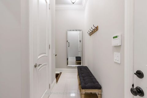 Photo 17 at 68 Annsleywood Court, Kleinburg, Vaughan