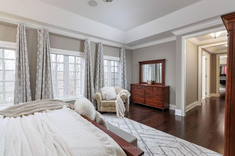 Photo 20 at 68 Annsleywood Court, Kleinburg, Vaughan