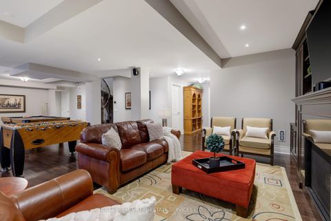 Photo 34 at 68 Annsleywood Court, Kleinburg, Vaughan