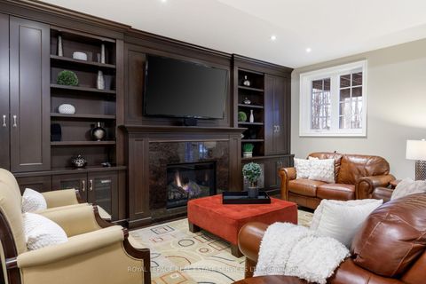 Photo 35 at 68 Annsleywood Court, Kleinburg, Vaughan