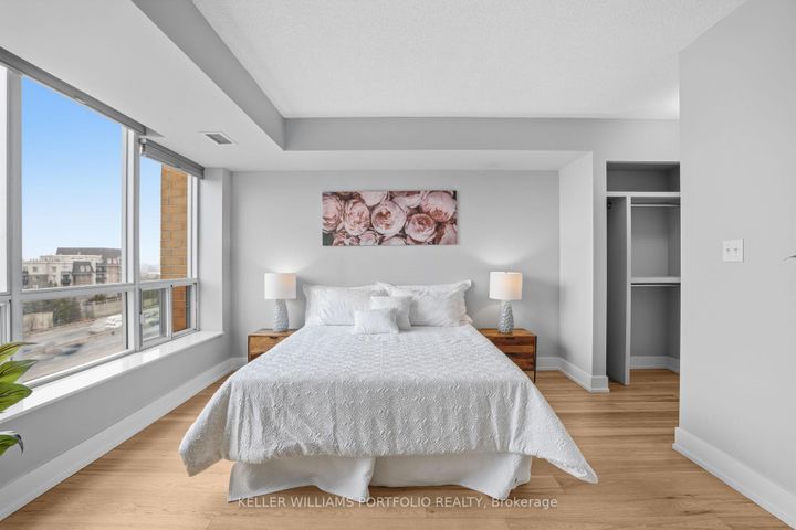 Photo 14 at 802 - 190 Manitoba Street, Mimico, Toronto