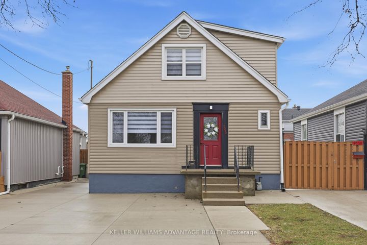Photo 1 at 2062 Barton Street E, McQuesten, Hamilton